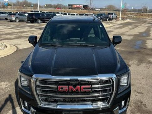 Used 2024 GMC Yukon XL SLT image 25
