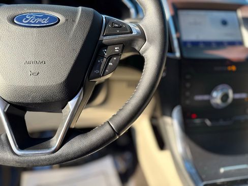 Used 2020 Ford Edge Titanium w/ Cargo Accessory Package image 20