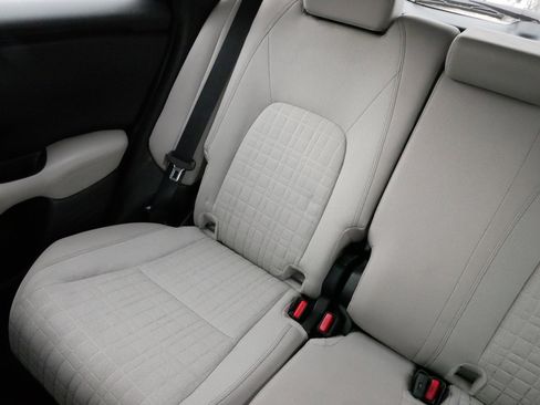 Certified 2023 Honda HR-V LX image 12