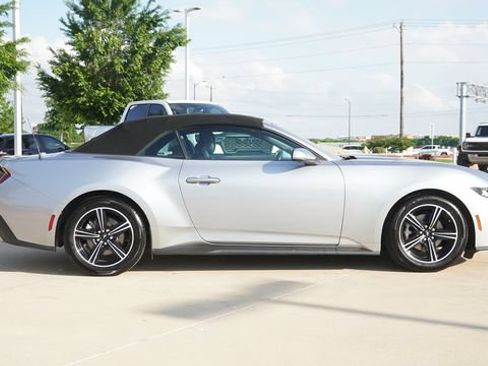 Used 2024 Ford Mustang Premium RWD image 10