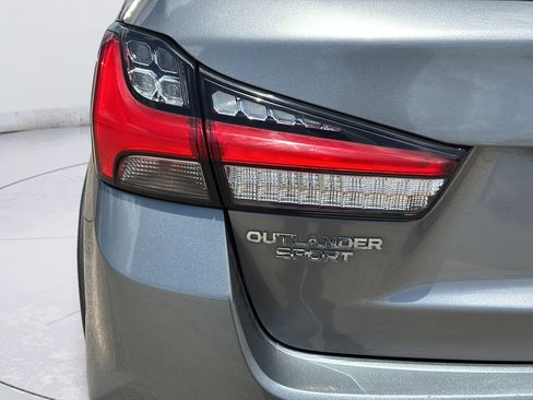 Used 2021 Mitsubishi Outlander Sport ES FWD image 39