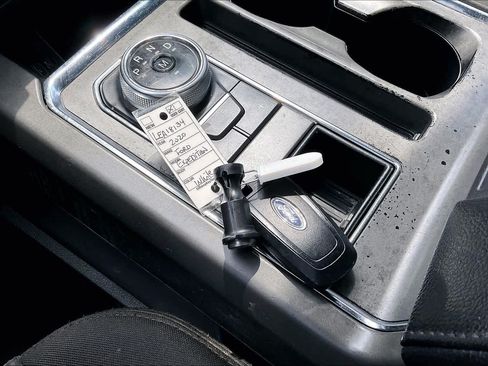 Used 2020 Ford Expedition XLT RWD image 11