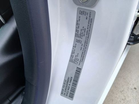 New 2027 Chrysler Pacifica Limited AWD/4WD image 41