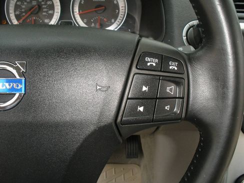 Used 2011 Volvo C70 T5 w/ Convenience Pkg FWD image 39