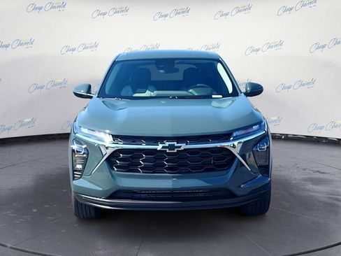 New 2026 Chevrolet Trax LS w/ LS Convenience Package FWD image 8