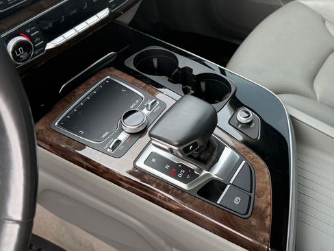 Used 2018 Audi Q7 3.0T Prestige AWD/4WD image 25