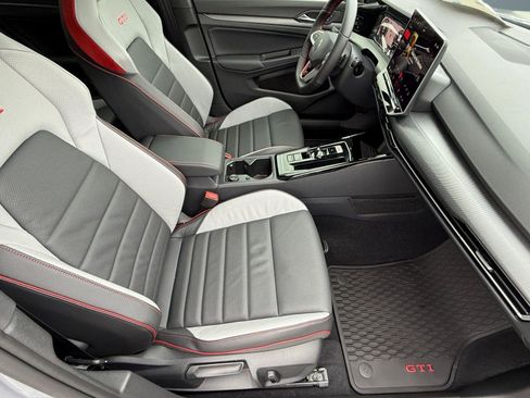 New 2026 Volkswagen GTI SE FWD image 18