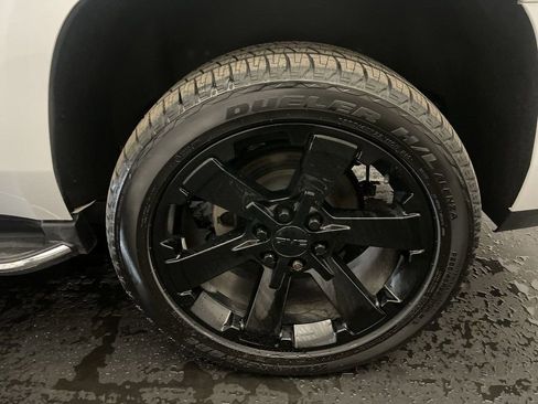 Used 2019 GMC Yukon Denali w/ Open Road Package image 28