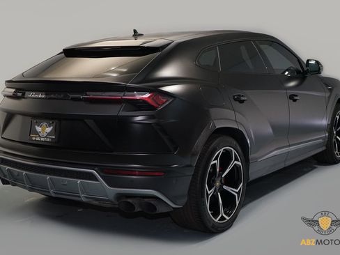 Used 2021 Lamborghini Urus image 6