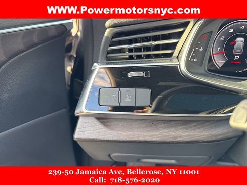 Used 2021 Audi Q8 Premium Plus w/ Premium Plus Package image 33