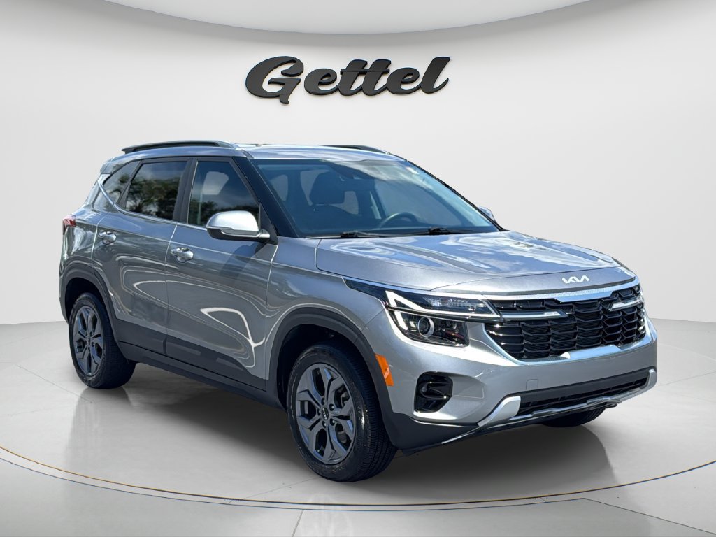 Used 2024 Kia Seltos S AWD/4WD image 3