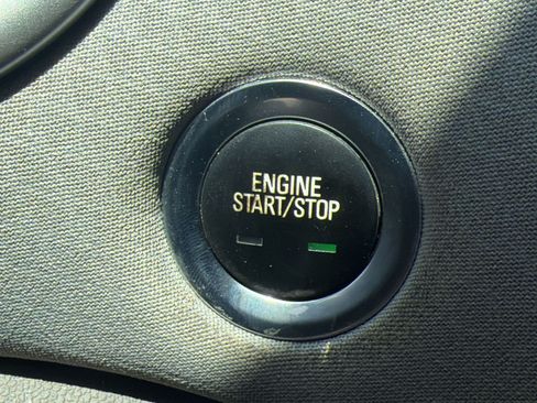 Used 2022 Chevrolet Malibu LT FWD image 17