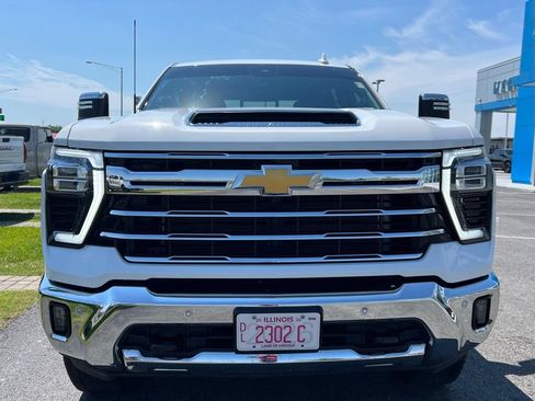 Certified 2025 Chevrolet Silverado 2500 LTZ w/ LTZ Plus Package AWD/4WD image 3