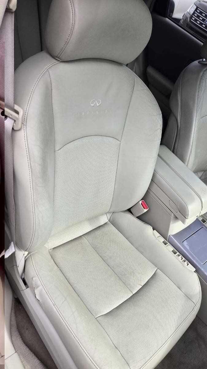 Used 2005 INFINITI FX35 AWD w/ (U01) Technology Pkg image 14