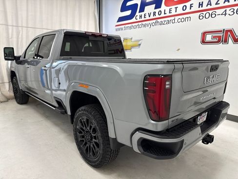 New 2026 GMC Sierra 2500 Denali Ultimate image 6