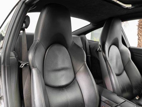 Used 2006 Porsche 911 Carrera S RWD image 32