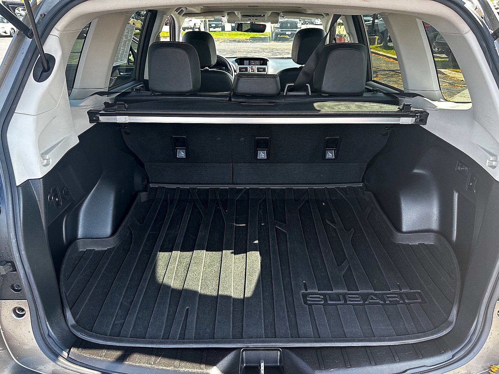 Used 2018 Subaru Forester 2.5i Touring w/ Popular Package #3B AWD/4WD image 11