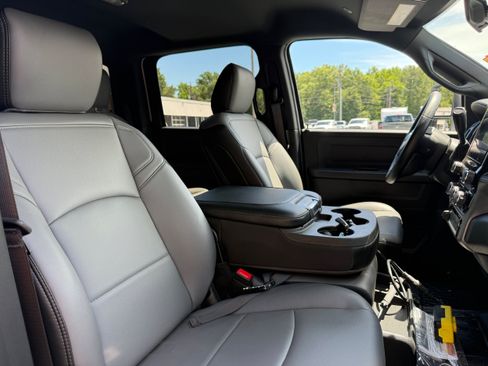 New 2026 RAM 5500 Tradesman w/ Chrome Appearance Group AWD/4WD image 13