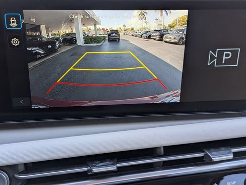 Used 2025 Hyundai Tucson SEL FWD image 18