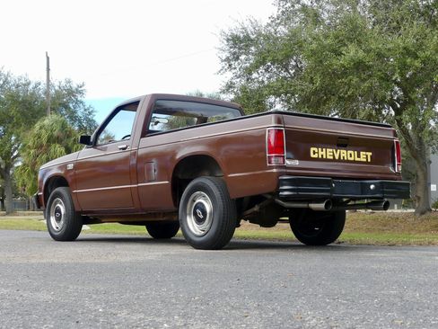 Used 1988 Chevrolet S10 Pickup 2WD Regular Cab image 16