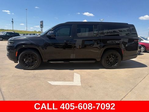 Used 2024 Jeep Wagoneer L Series II w/ Convenience Group I AWD/4WD image 6