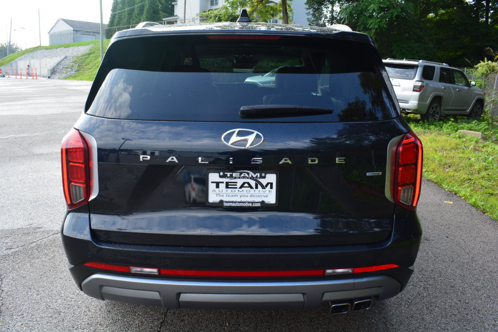 Used 2024 Hyundai Palisade Limited AWD/4WD image 6