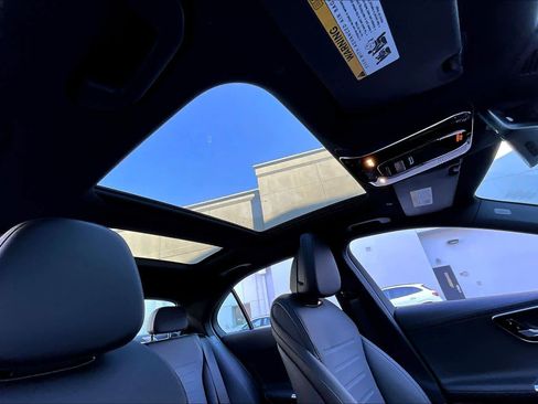 Used 2025 Mercedes-Benz C 300 4MATIC Sedan image 13