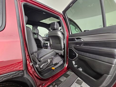 New 2026 Jeep Grand Wagoneer Limited image 38