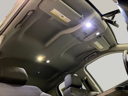 Used 2018 Chevrolet Silverado 1500 LT w/ All Star Edition image 28