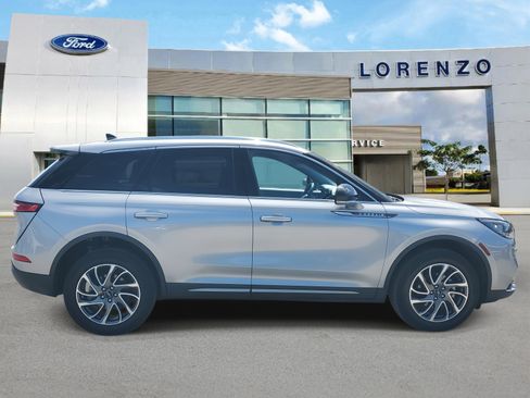 Used 2021 Lincoln Corsair FWD w/ Equipment Group 101A image 4