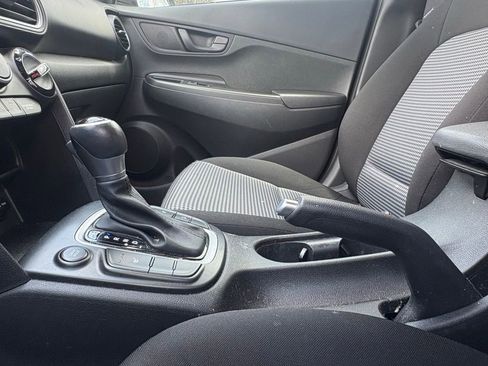 Used 2018 Hyundai Kona SEL FWD image 25