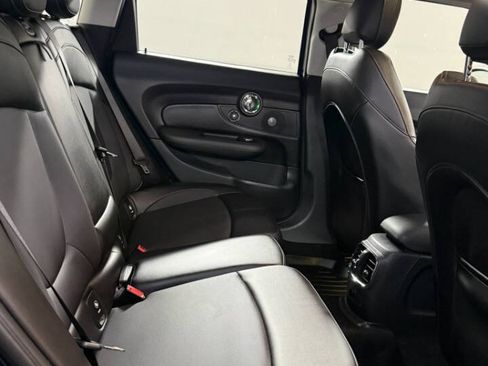 Used 2018 MINI Cooper Clubman FWD image 23