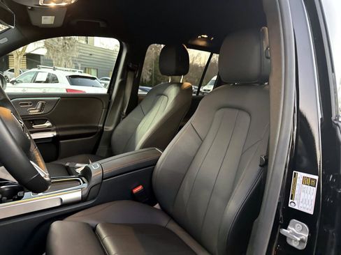 Certified 2025 Mercedes-Benz GLB 250 image 20