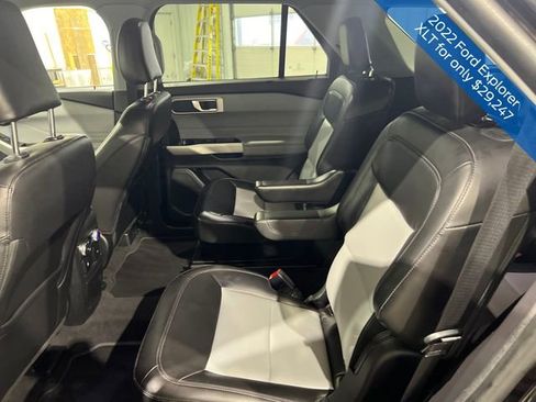 Used 2022 Ford Explorer XLT w/ Equipment Group 202A image 20