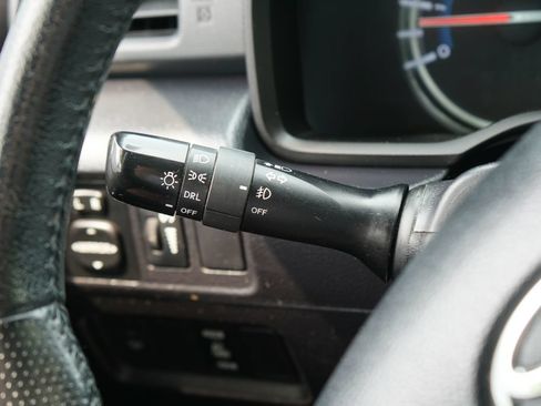 Used 2018 Toyota 4Runner SR5 AWD/4WD image 17