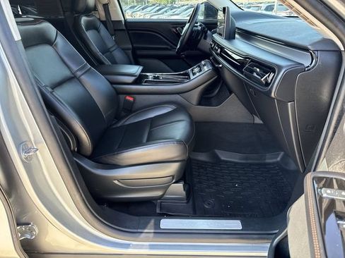 Used 2024 Lincoln Aviator 2WD w/ Premium Package image 14