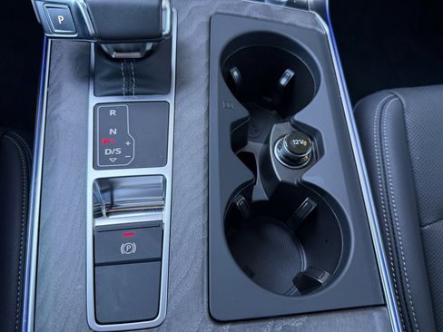 Used 2024 Audi A6 Premium Plus w/ Premium Plus Package image 23