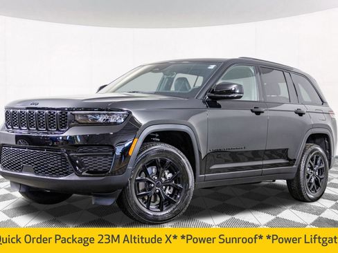 New 2025 Jeep Grand Cherokee Laredo image 2