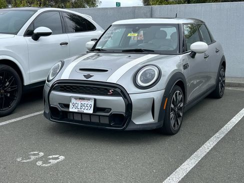 Used 2024 MINI Cooper S FWD image 2