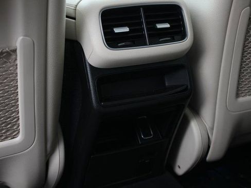 Used 2022 Mercedes-Benz GLE 350 4MATIC image 25