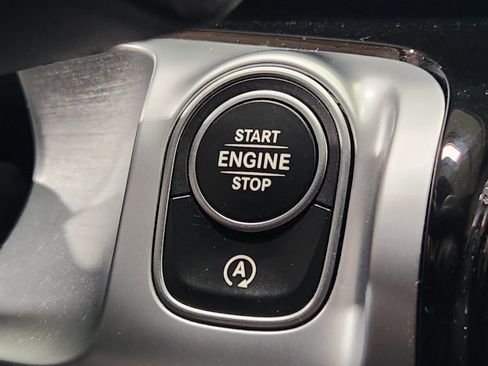 Used 2022 Mercedes-Benz GLB 250 image 36