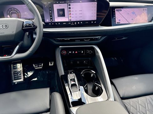 New 2026 Audi SQ5 Premium Plus AWD/4WD image 17