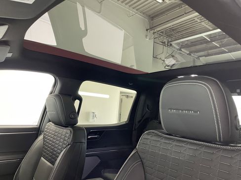 New 2025 GMC Sierra EV Denali image 12