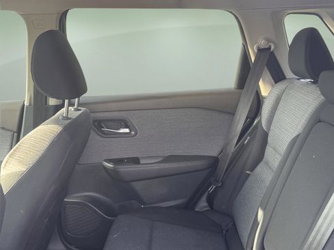Used 2023 Nissan Rogue SV AWD/4WD image 25