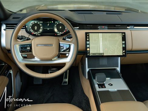 Used 2025 Land Rover Range Rover Autobiography AWD/4WD image 26