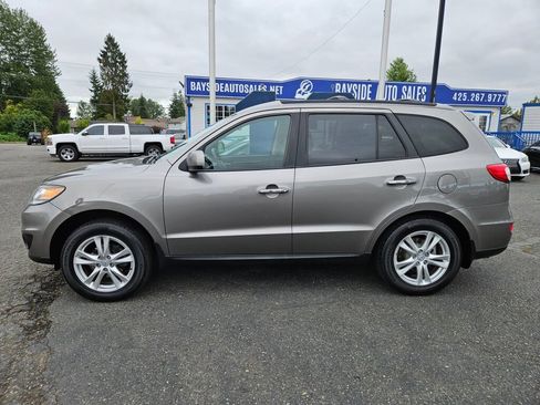 Used 2012 Hyundai Santa Fe Limited w/ Navigation Pkg 4 FWD image 2