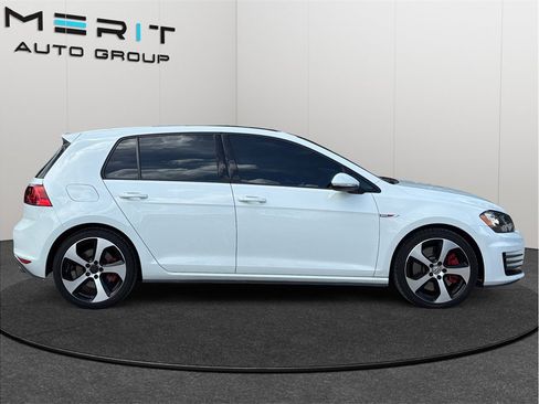Used 2016 Volkswagen GTI Autobahn w/ Lighting Package (SEL) FWD image 10