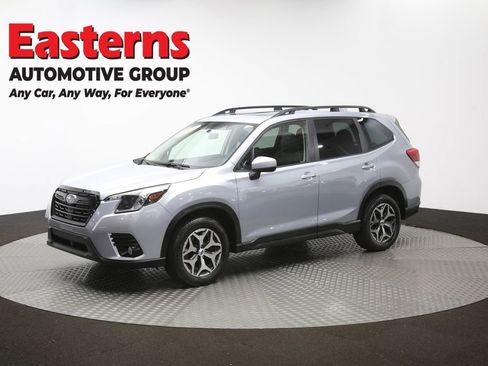 Used 2023 Subaru Forester Premium AWD/4WD image 60