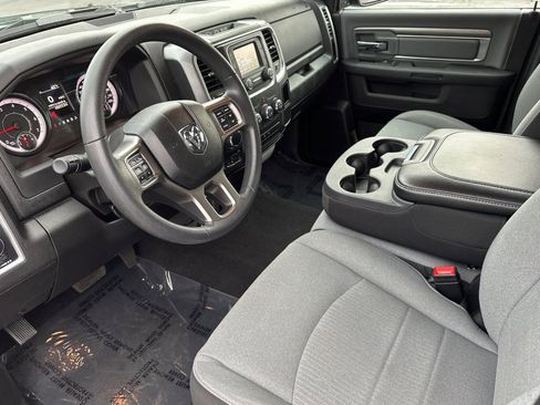 Used 2024 RAM 1500 Classic SLT image 12