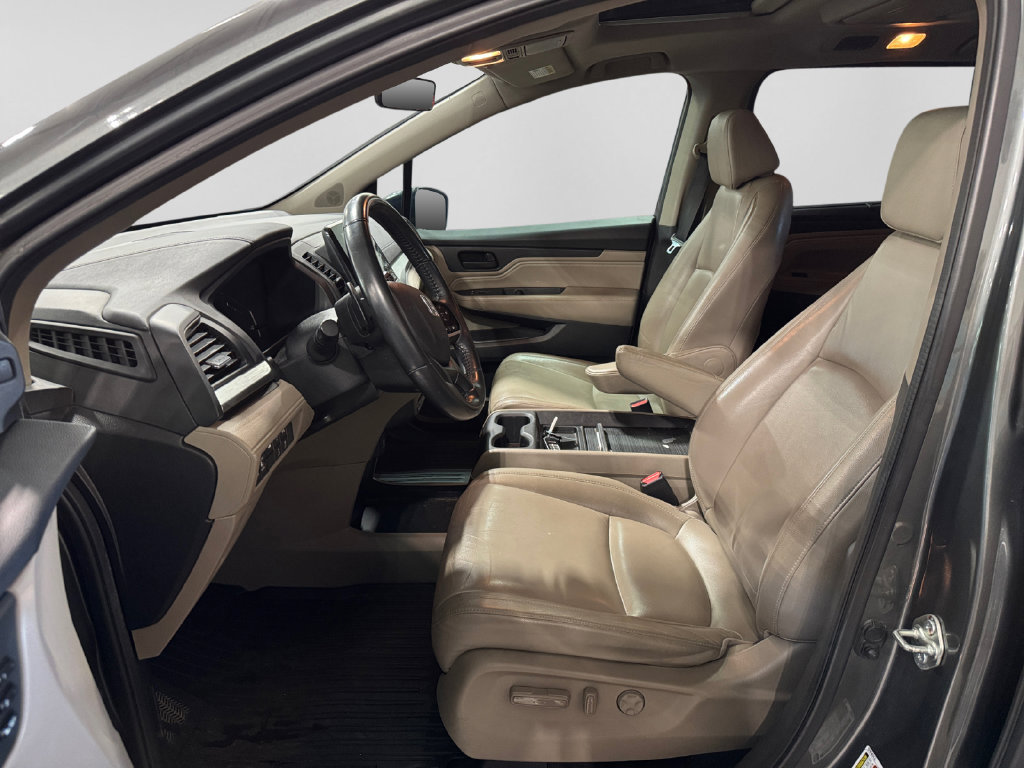 Used 2018 Honda Odyssey Touring image 17